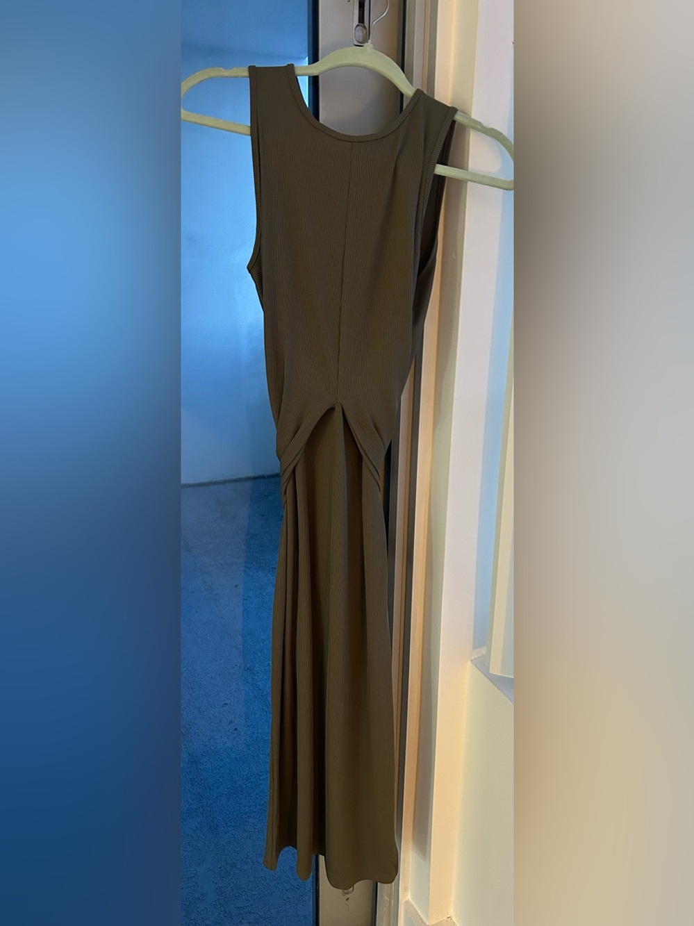 SHEIN Olive Green Sleeveless Maxi Dress